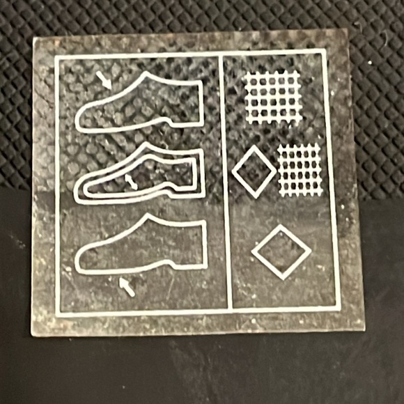 Charles & Keith slip on cream crochet Sandals size 39 - Picture 12 of 13